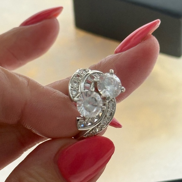 Dominique Jewelry - Platinum Dual Lab diamonds Swirl Ring — Pavel Silver lab diamond Accents size 6